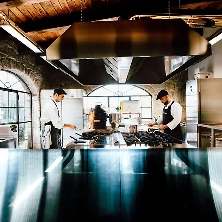 Dimora Storica Giorni & מלון Pignola