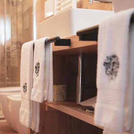 מלון Dimora Storica Giorni & 5*