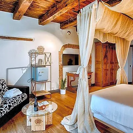 Dimora Storica Giorni & 5* Pignola